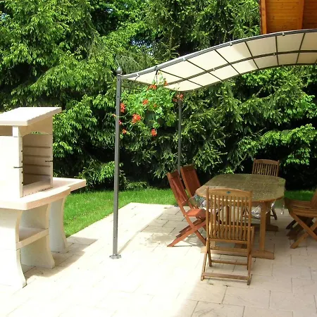 Chalet Les Brimbelles 木屋 圣纳博尔德